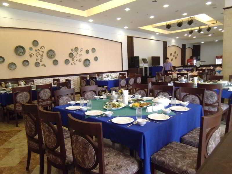 Mayflower Grande Hotel Phitsanulok Exterior photo