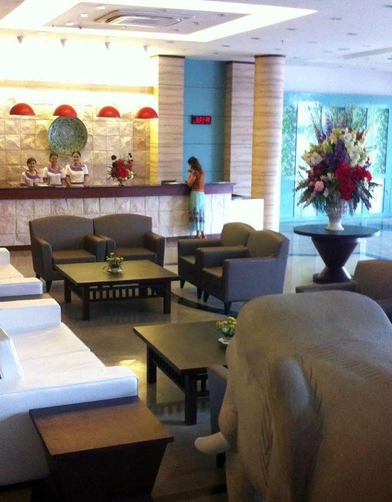Mayflower Grande Hotel Phitsanulok Exterior photo